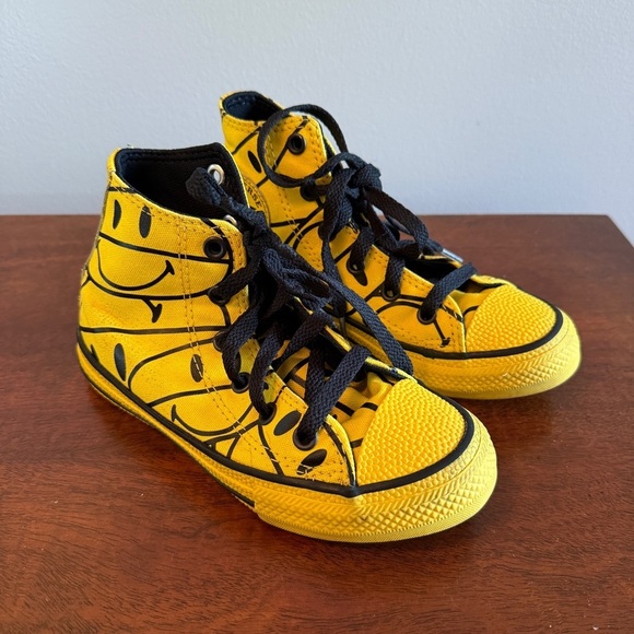 Converse Kids Chinatown Market Yellow Smiley High-Top Sneakers - Picture 2 of 7
